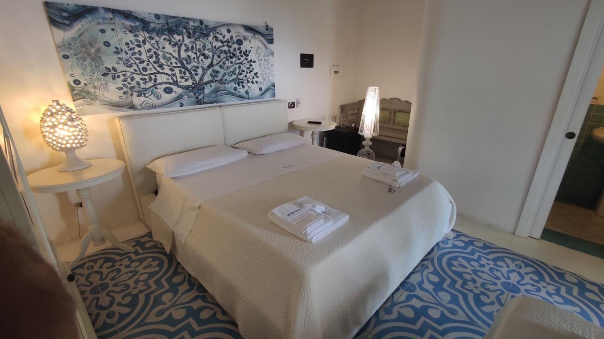 Hotel Halgoduria Santa Marina Salina Pokoj fotografie