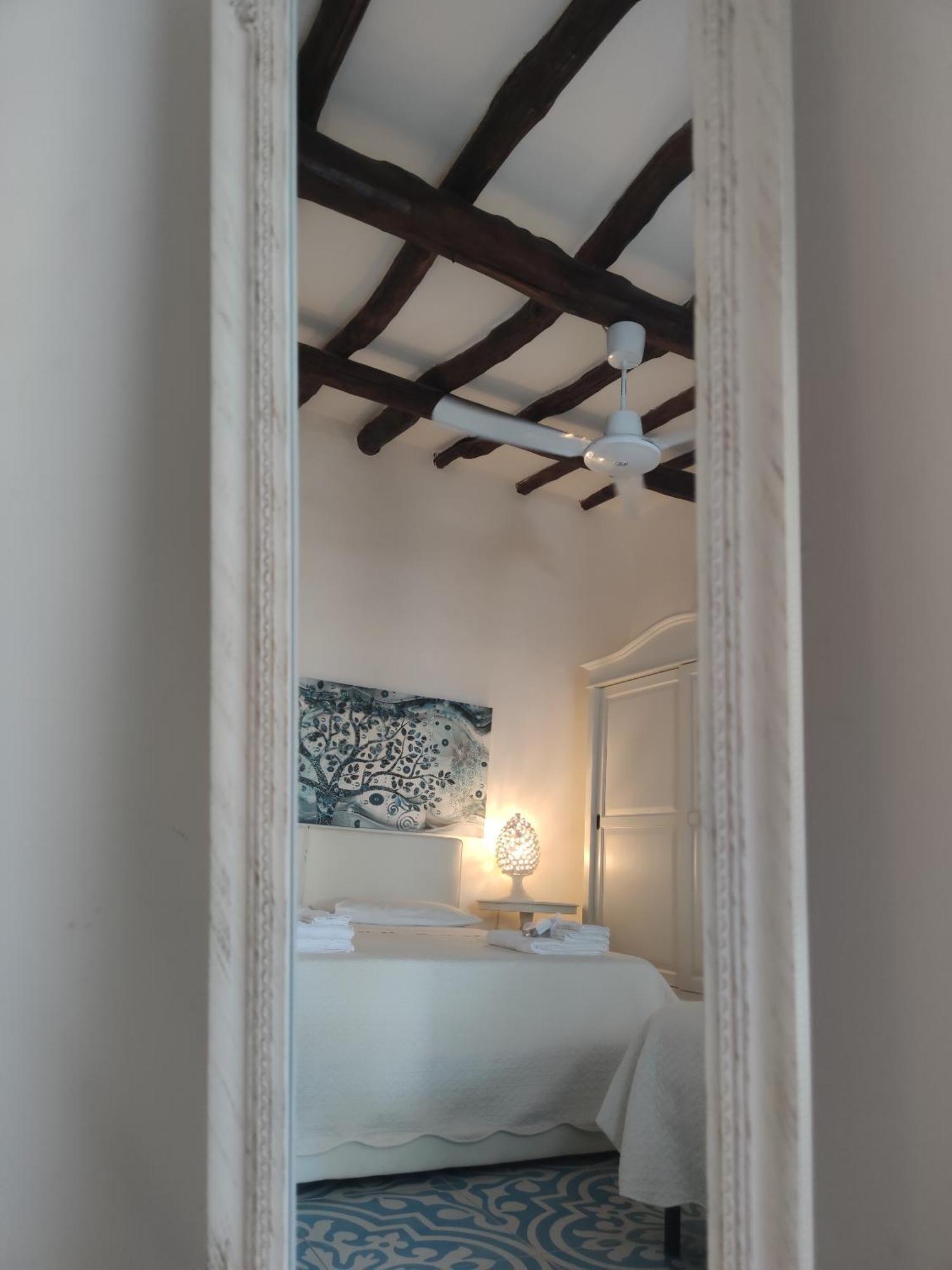 Hotel Halgoduria Santa Marina Salina Pokoj fotografie