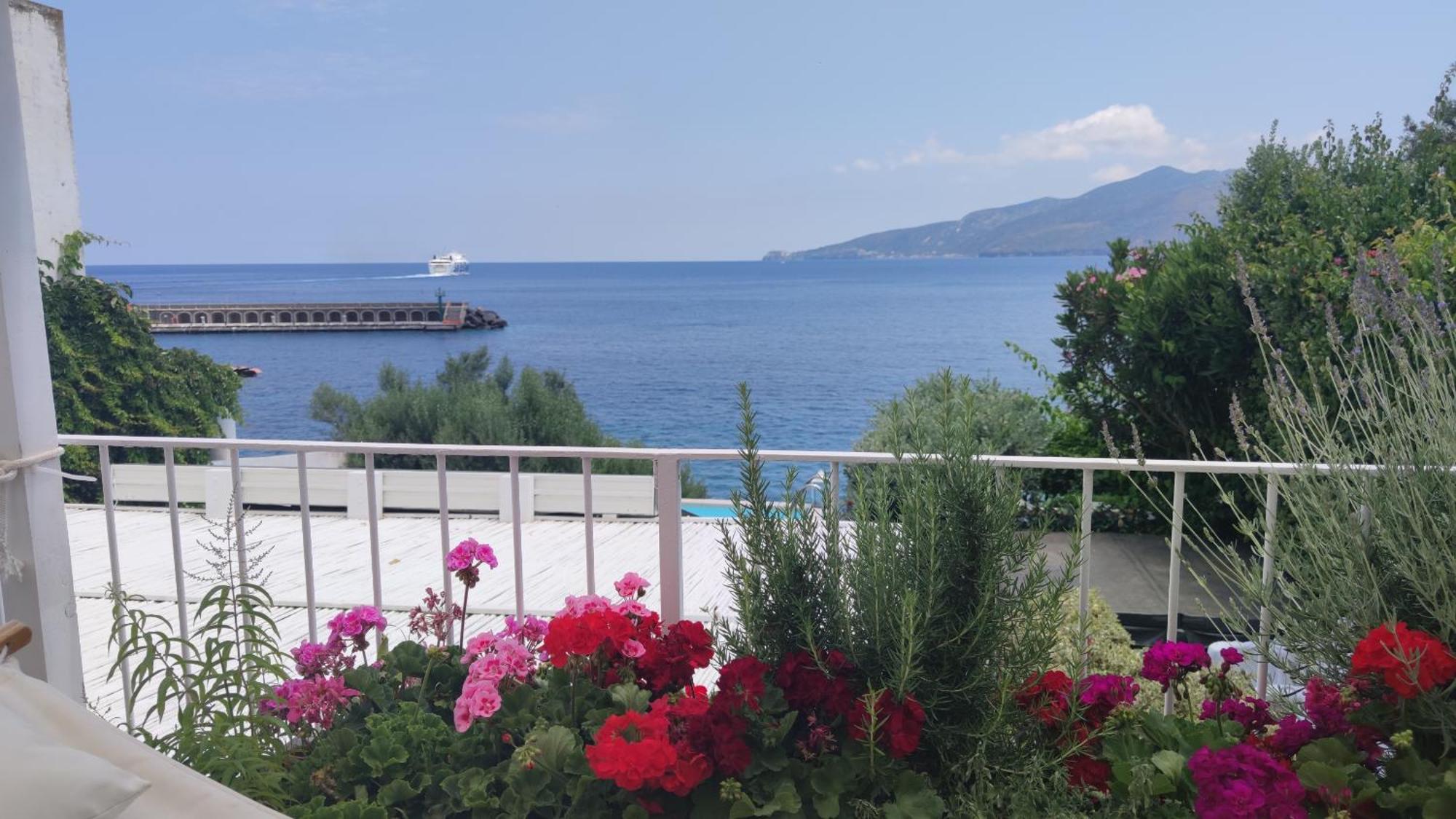 Hotel Halgoduria Santa Marina Salina Pokoj fotografie