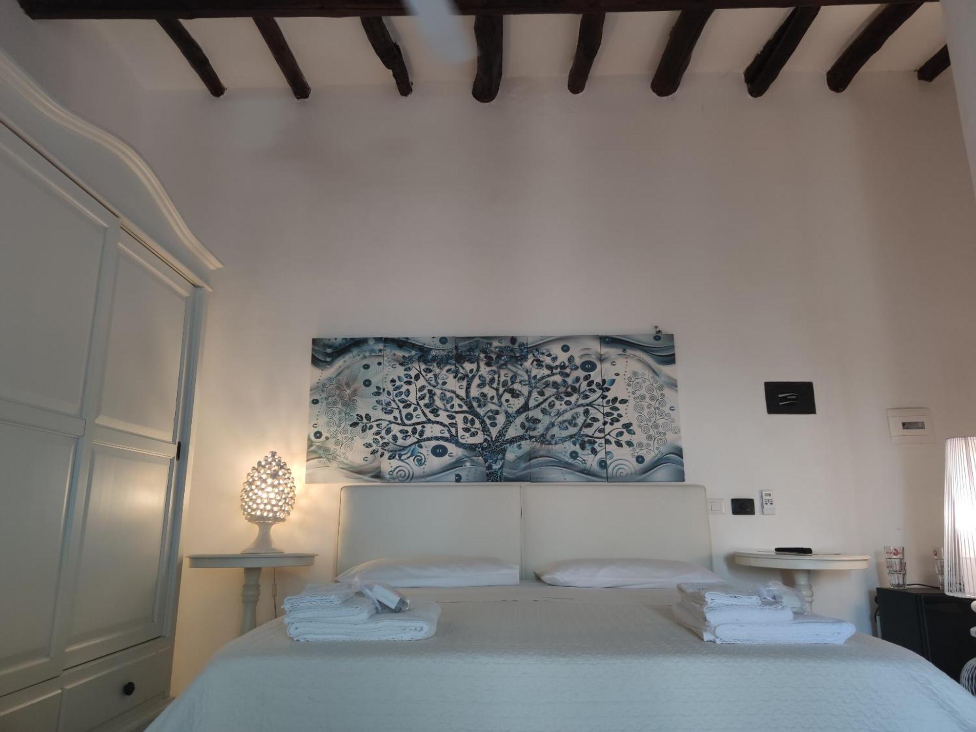 Hotel Halgoduria Santa Marina Salina Pokoj fotografie