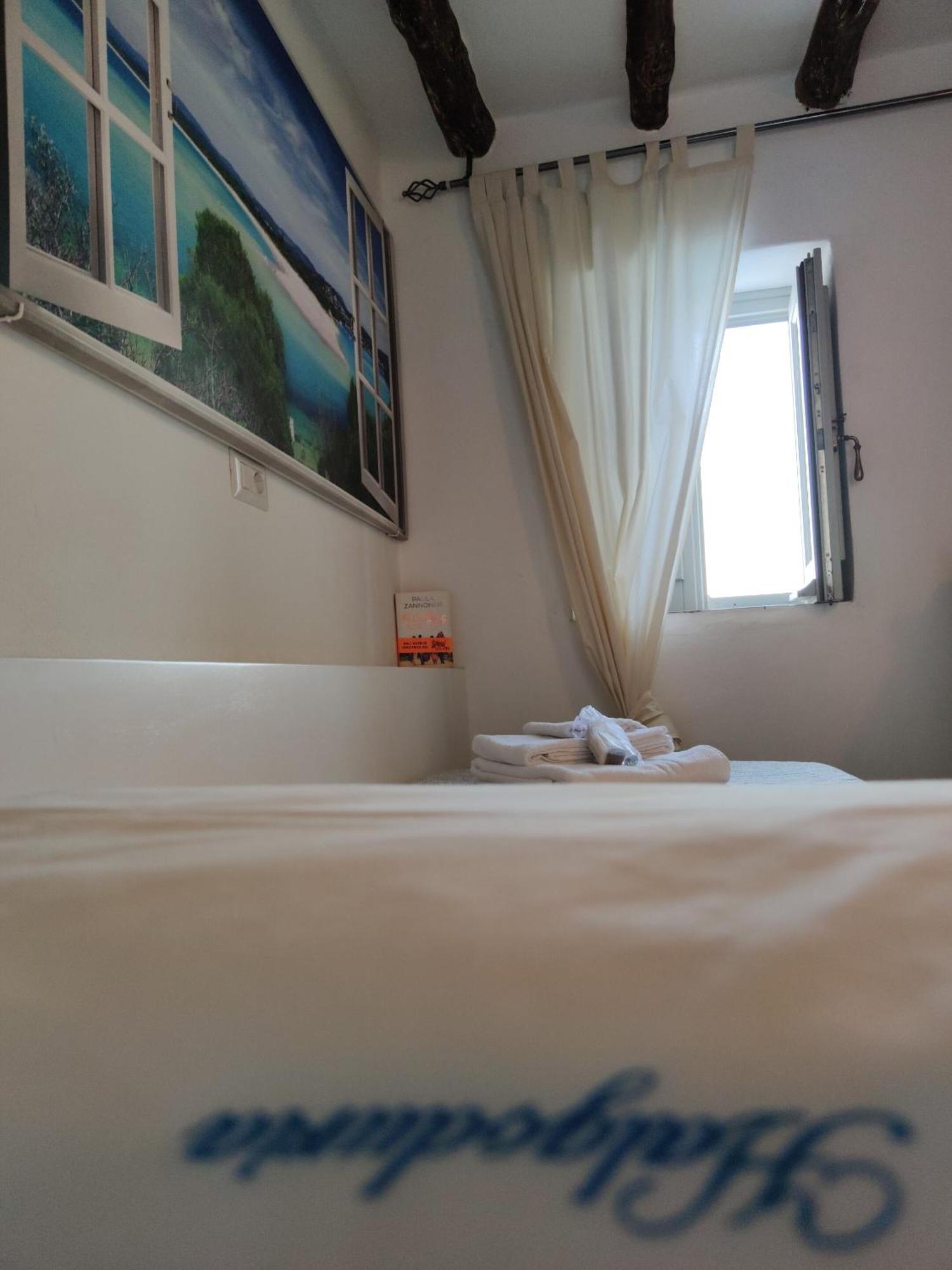 Hotel Halgoduria Santa Marina Salina Pokoj fotografie